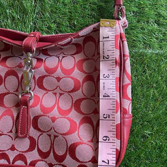 Red Coach shoulder bag - Picture 15 of 16